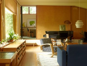 Handcrafted Modern Europe: At Home with Mid-Century Designers