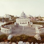 the-blogazine-11_luigi_ghirri_rimini_in_scala_1977_eredi_di_luig