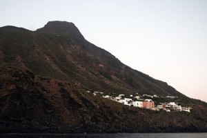 the-blogazine-20130906-stromboli-travel-nanel