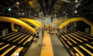 the-blogazine-20131024the-wind-issey-miyake-james-dyson-1