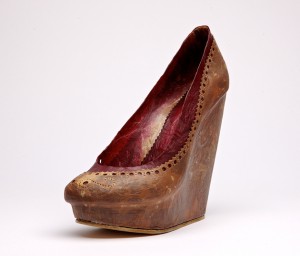 the-blogazine-biodesign-The-Biocouture-Shoe