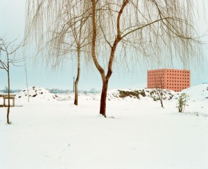Constructing Worlds: Photography and Architecture in the Modern Age
