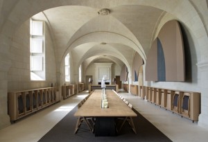 Between Parchment and Touch Screens: the Abbey of Fontevraud