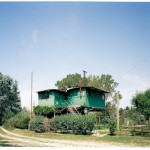 Ettore Moni: Case Sospese