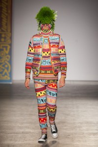 Fashion in Motion: Sibling
