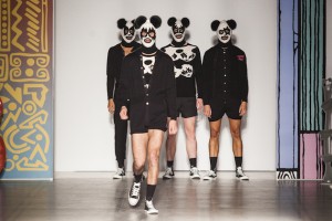 Fashion in Motion: Sibling