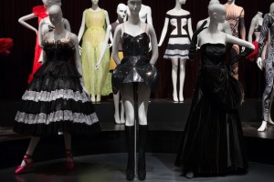 The Dancing Meaning of Fashion