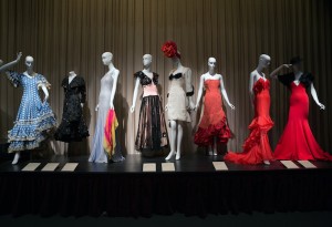 The Dancing Meaning of Fashion