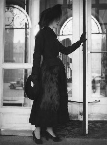 ‏The Fine Line Between Fashion and Art