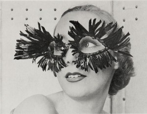 ‏The Fine Line Between Fashion and Art