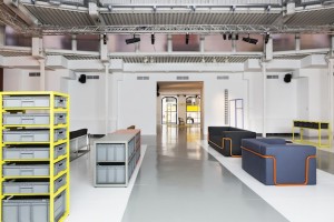 Vis-à-Vis by Moroso: the Power Between Art and Design