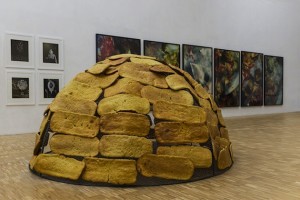 Food Between Function and Form