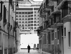 Gianni Berengo Gardin Exposes the New Venice